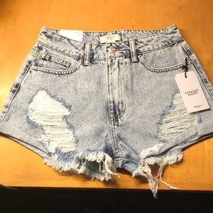 Concert shorts woman